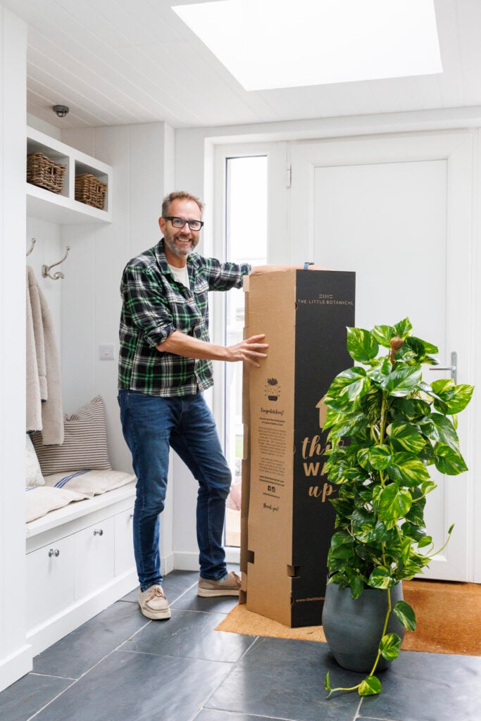 plant delivery with box